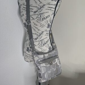 Coach Signature Monogram Gray W/ Silver Hardware Crossbody Bag (EUC)🩶